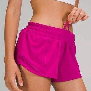 Lululemon Hotty Hot Ripened Raspberry LR 2.5”